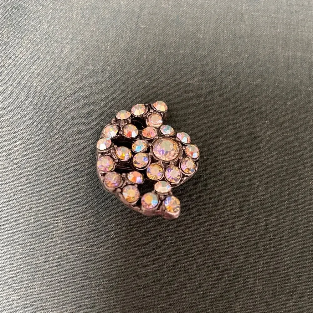 Vintage Elegant Silver Pink Crystal Brooch